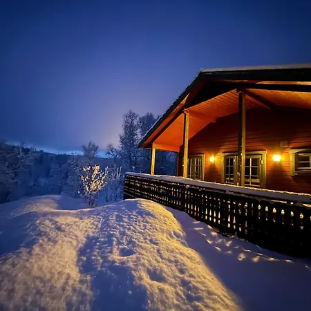 Trivelig I Senja. Сasa de vacaciones